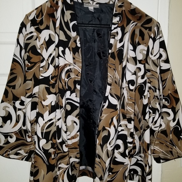 Blazer - Picture 1 of 2